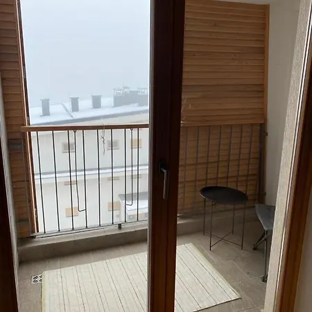 アパート De Apartman